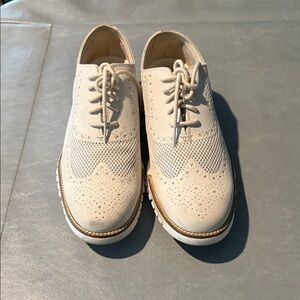 Cole Haan Men's Cream Brogue Shoes Oxford
